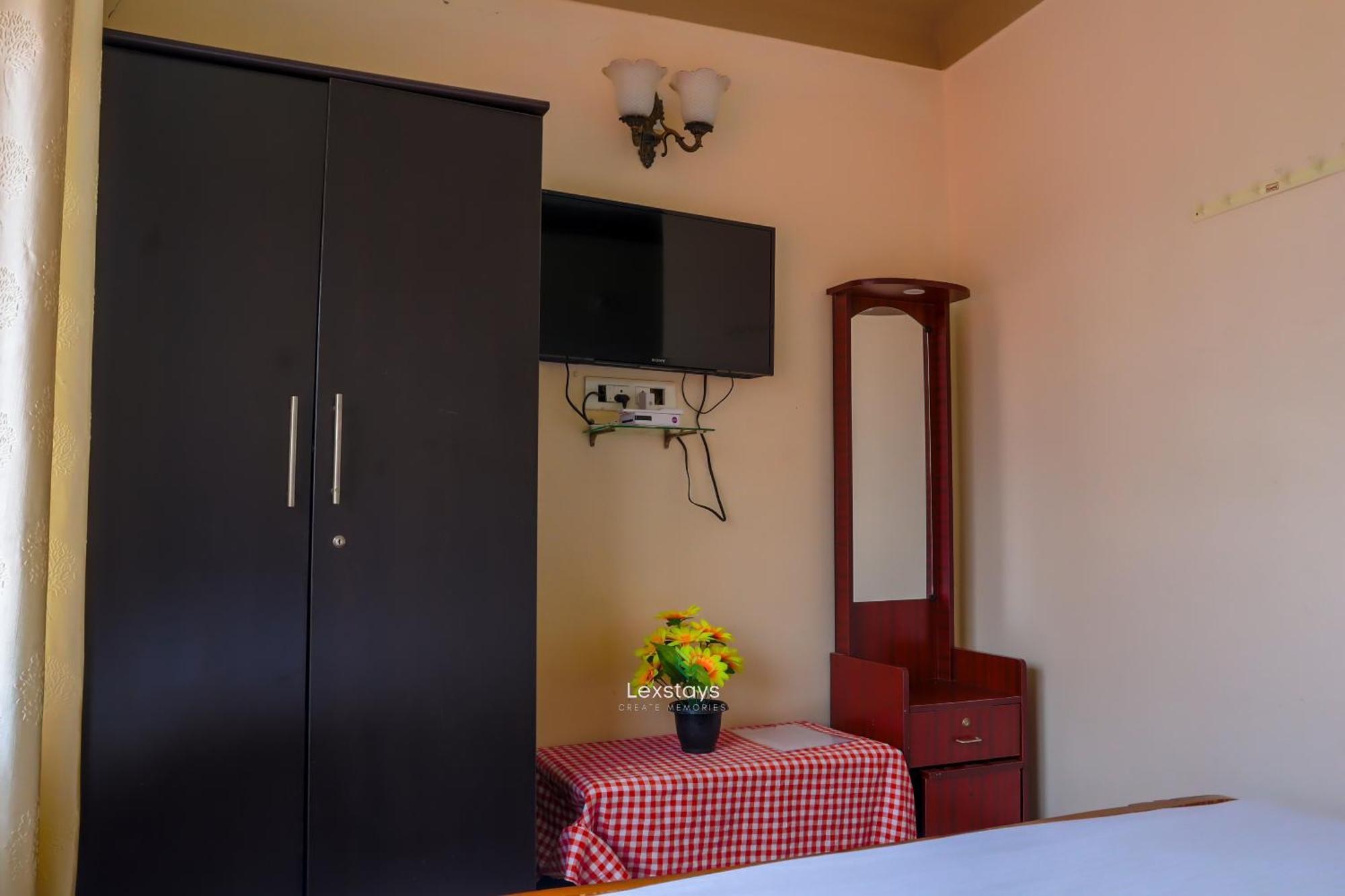 Vijaya Deepa Guest House By Lexstays Coonoor Exterior foto
